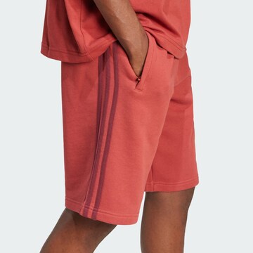 regular Pantaloni 'Adicolor' di ADIDAS ORIGINALS in rosso