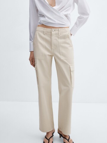 MANGO Loosefit Cargobroek in Beige: voorkant