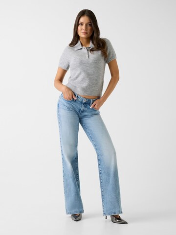 GUESS Sweater in Grey