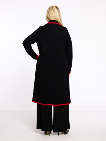 Yoek Between-Seasons Coat in Black