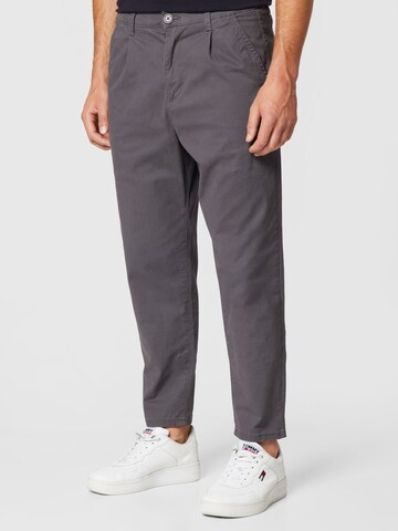 Only & Sons Regular Pleat-Front Pants 'DEW' in Grey: front