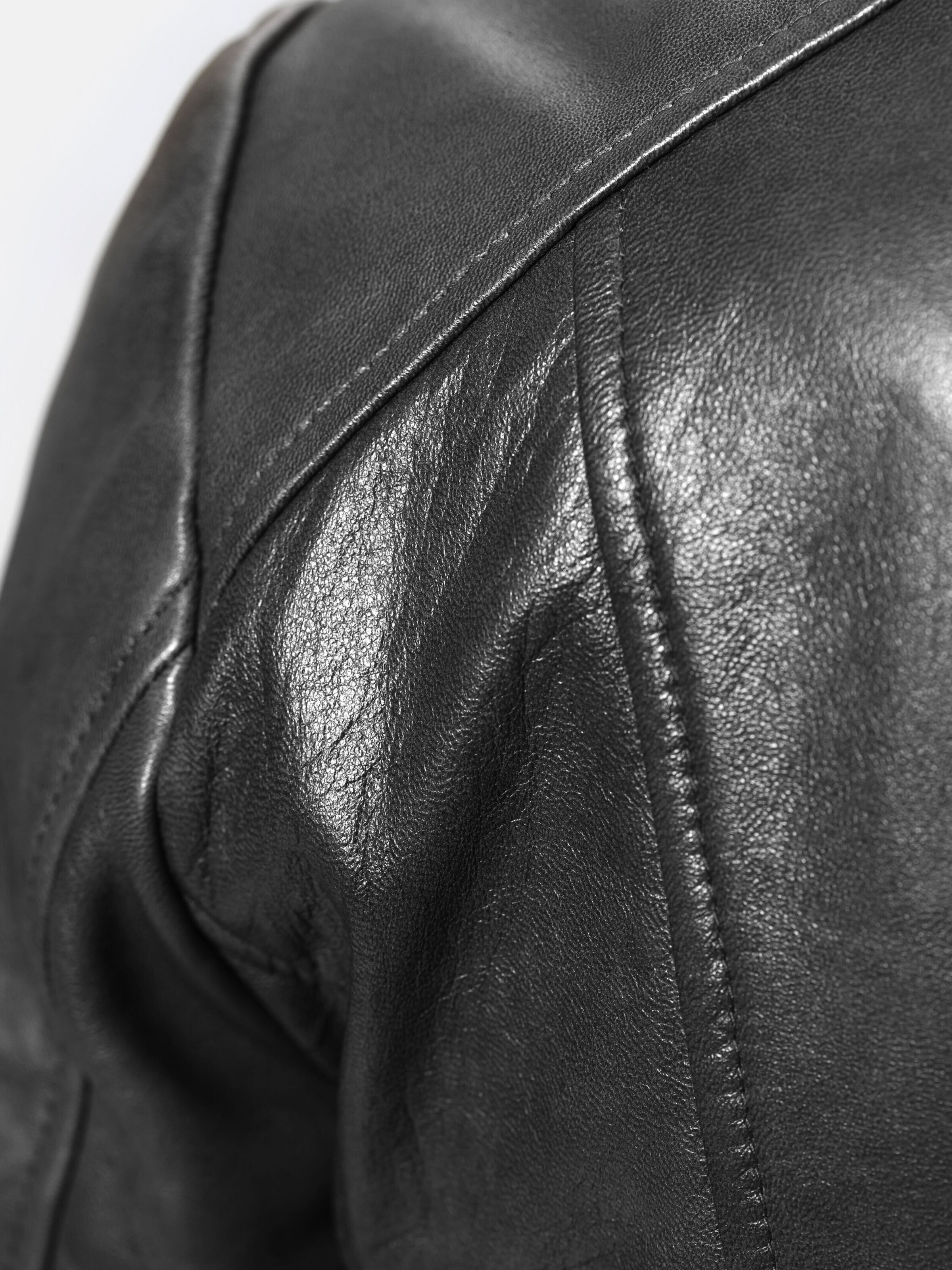 18N62 Between-Season Jacket 'NEGivette' in Black