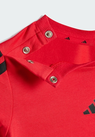 Survêtement ADIDAS SPORTSWEAR en rouge