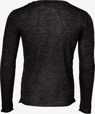 TREVOR'S Sweater in Black
