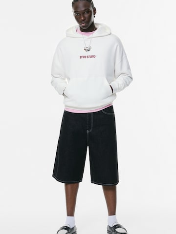 Pull&Bear Sweatshirt 'STWD' i hvid