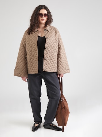 Vero Moda Curve Winter Jacket 'VMCHOLTE' in Beige