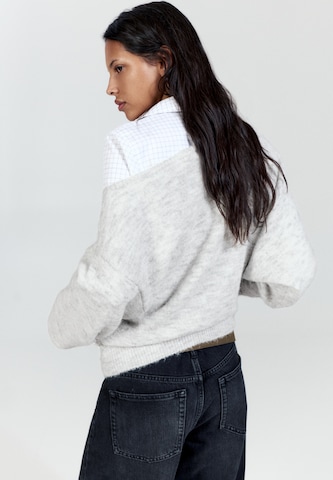 Pullover di Pull&Bear in grigio
