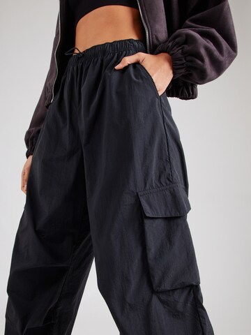 new balance Tapered Cargobroek in Zwart