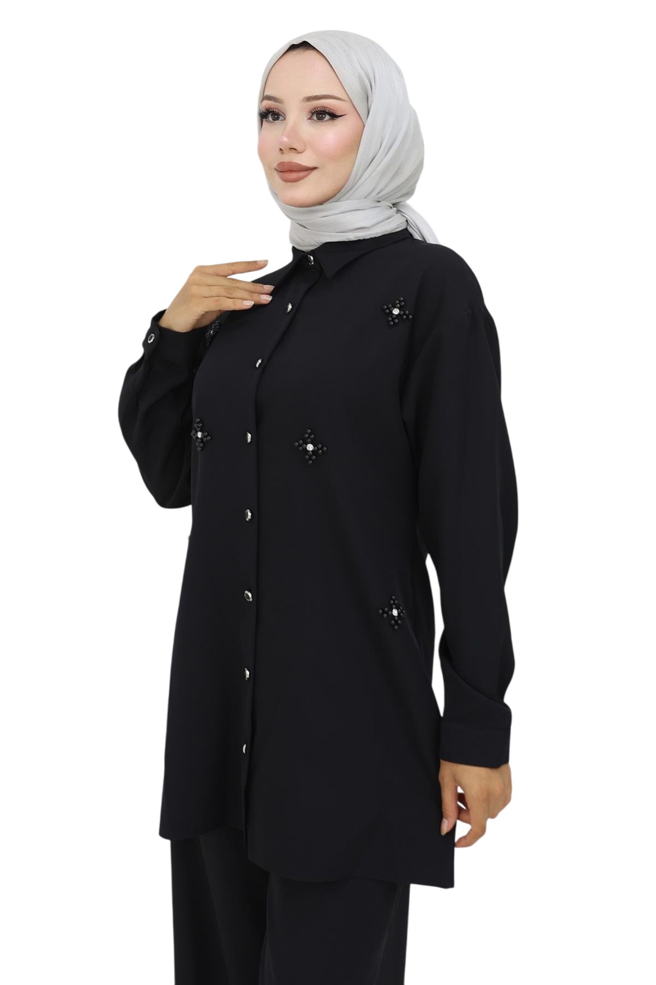 Pantalons de tailleur MODAMIHRAM en noir