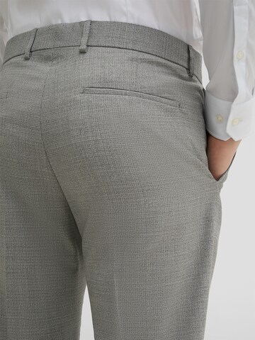 Coupe slim Pantalon à plis 'Maury' STRELLSON en gris