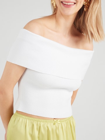 balts Abercrombie & Fitch T-Krekls