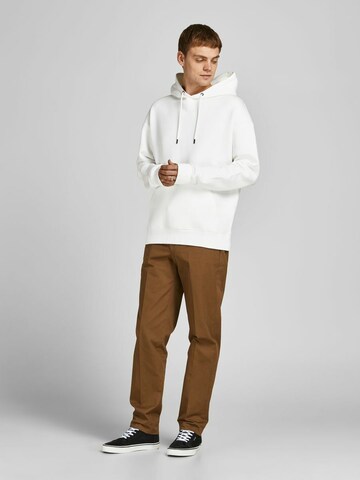 Sweat-shirt 'JJEStar' JACK & JONES en blanc