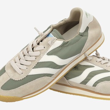Xti Sneaker low in Grün