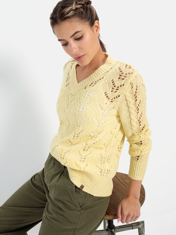 CAMEL ACTIVE Pullover mit V-Ausschnitt in Gelb