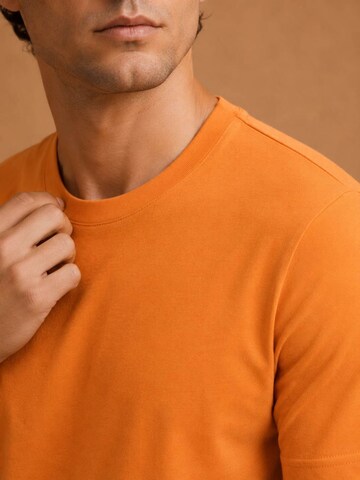 KING Essentials Shirt 'The Steve' in Orange