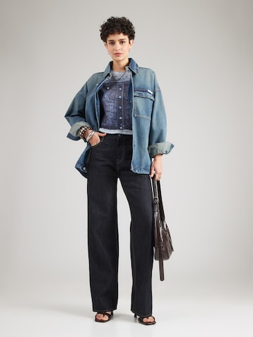 Maglietta di GUESS in blu