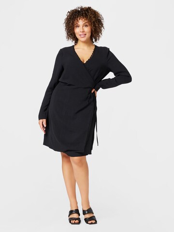 Robe 'METTE' ONLY Curve en noir : devant