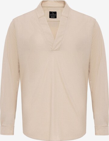 Coupe regular Chemise Antioch en beige : devant