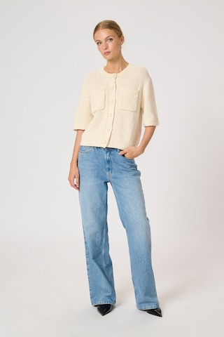 My Essential Wardrobe Cardigan i hvid