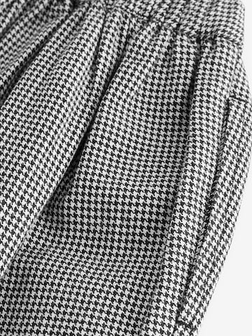 Loosefit Pantaloni di Next in nero