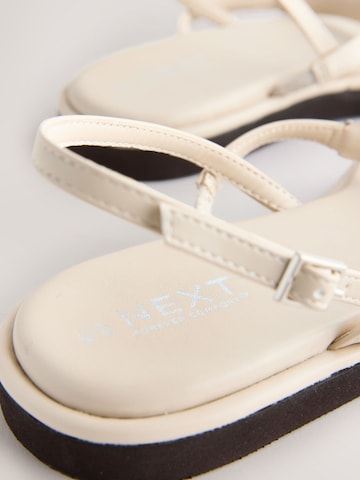 Next - Sandalias con hebilla 'Forever Comfort®' en blanco