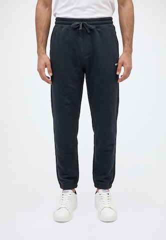 Regular Pantaloni de la HOLLISTER pe negru: față
