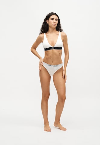 Calvin Klein Tanga – bílá