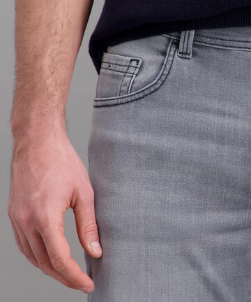 Pioneer Authentic Jeans Regular Jeans in Blue