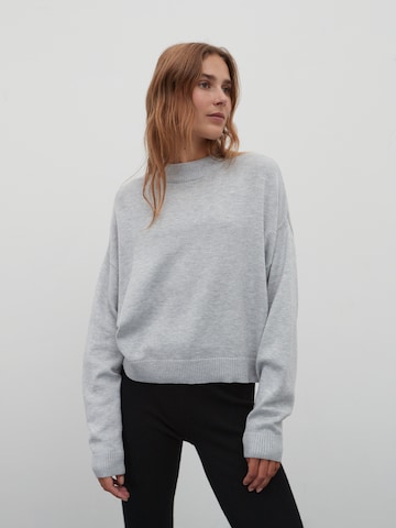 EDITED Sweater 'Hellen' in Grey: front