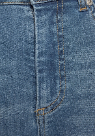 Flared Jeans di LASCANA in blu
