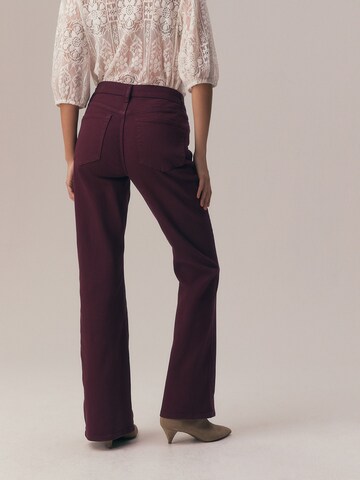 Bootcut Jean Next en rouge