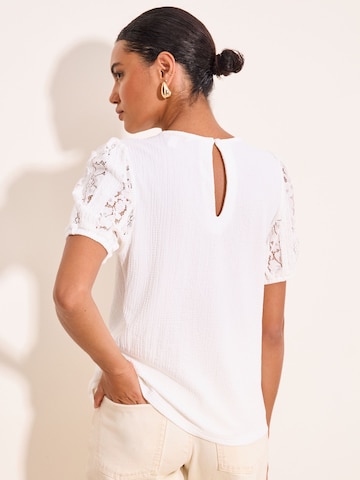 Lipsy Blouse in Wit