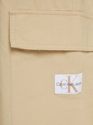 Calvin Klein Jeans Regular Cargohose in Beige