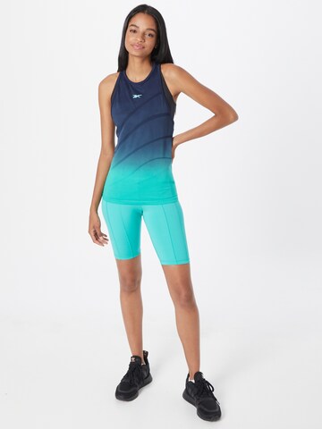 Reebok Skinny Sportshorts in Blau