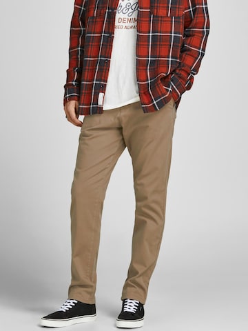 JACK & JONES - Slimfit Calças chino 'Ollie' em bege