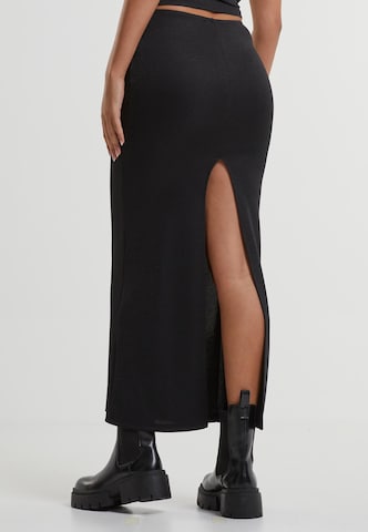 Urban Classics Skirt in Black