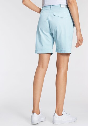 MAC Regular Shorts in Blau
