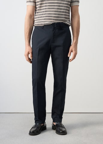 MANGO MAN Regular Pleat-Front Pants 'Gaspar' in Blue: front