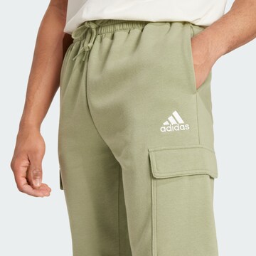 ADIDAS SPORTSWEAR Tapered Sporthose 'Essentials' in Grün