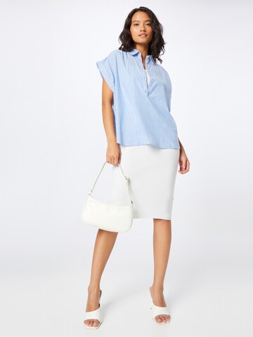 comma casual identity Bluse in Blau