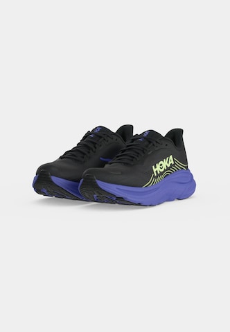 Chaussure de course 'Clifton 11' HOKA en noir