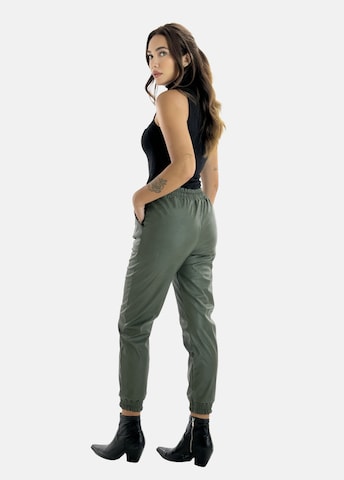 Effilé Pantalon Elara en vert