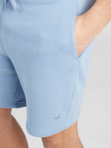 Regular Pantaloni de la HOLLISTER pe albastru