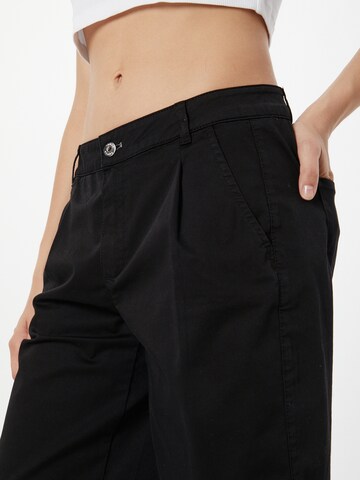 TAIFUN Loosefit Shorts in Schwarz