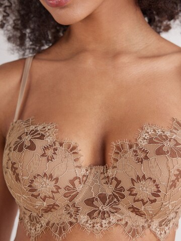 INTIMISSIMI Balconette Bra in Beige