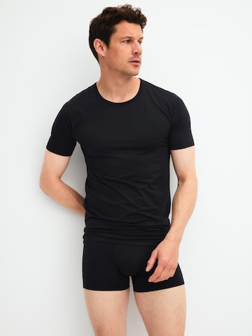 Maillot de corps 'Micro Stretch' CALIDA en noir