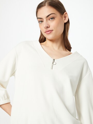 COMMASweater majica - bijela boja