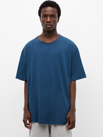 Pull&Bear T-Shirt in Blau: Vorderseite