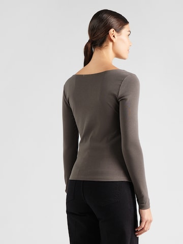 ABOUT YOU Majica 'Celina' | siva barva