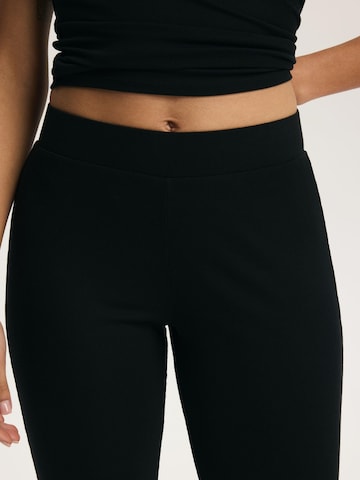ESOTIQ - Acampanado Pantalón 'Haushose Schlaghose Viskose Mix weich bequem elastischer Bund Clear' en negro